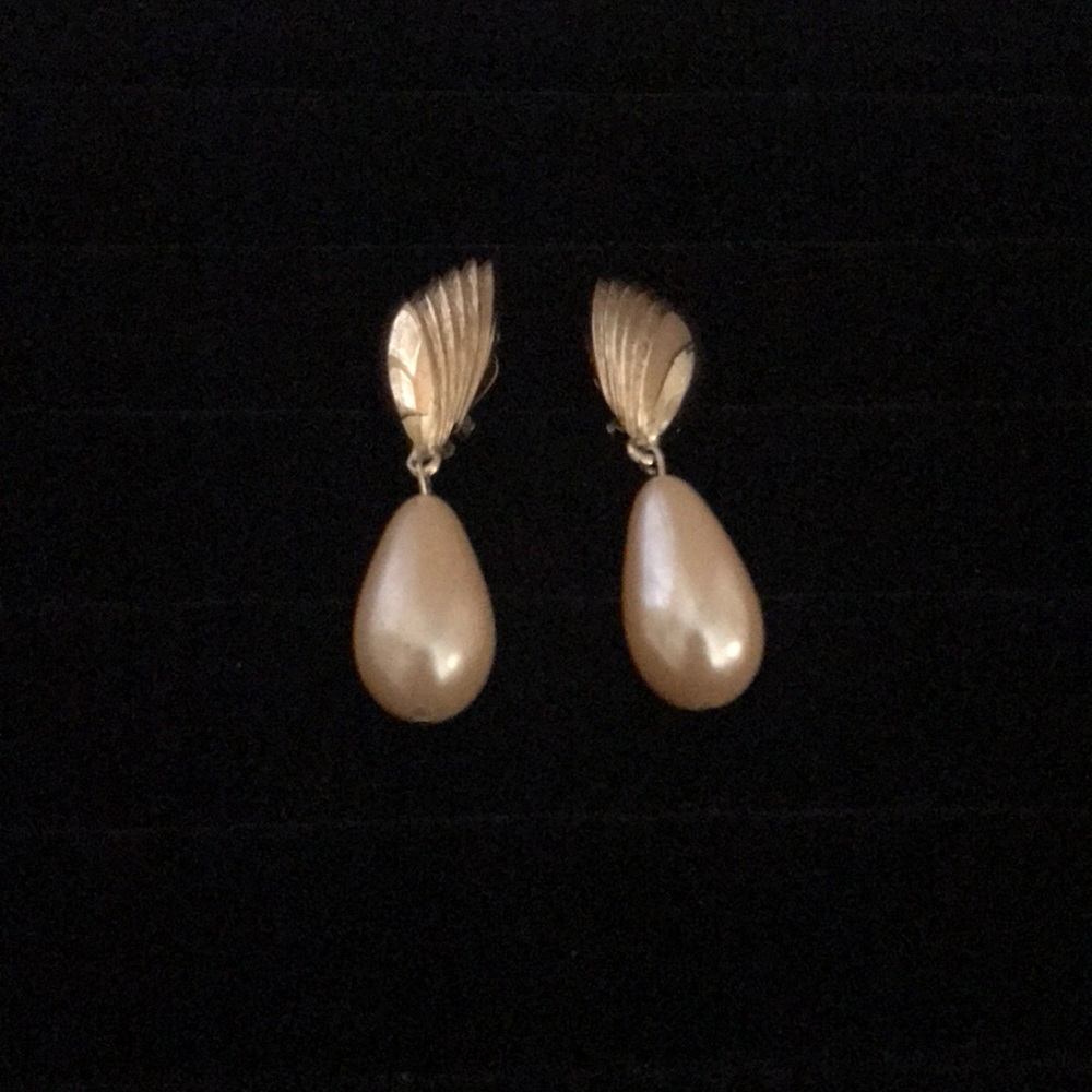 🟠 Givenchy Earrings - Clip Ons